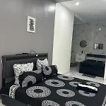 Zen L Amaryllis Jacuzzi Tv Integree Clim Wifi Centre Arrivee Autonome 24h24 Casa de hóspedes 3*