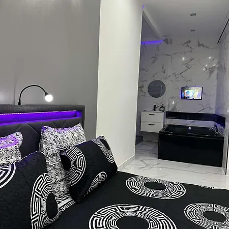 Suite Zen Jacuzzi Tv Integree Clim Wifi Beziers Centre Arrivee Autonome 24H24 3* Beziers