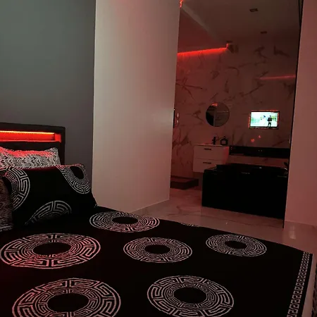 Gæstehus Zen L Amaryllis Jacuzzi Tv Integree Clim Wifi Centre Arrivee Autonome 24h24
