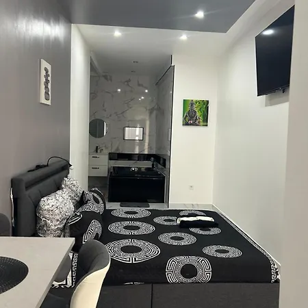 Suite Zen Jacuzzi Tv Integree Clim Wifi Beziers Centre Arrivee Autonome 24H24 Guest house