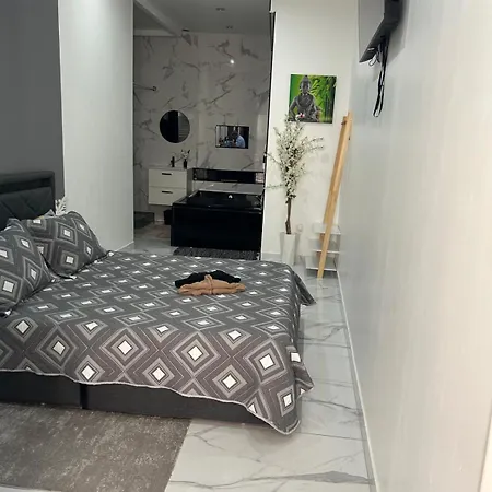 Гостевой дом Zen Amaryllis Jacuzzi Tv Integree Clim Wifi Centre Arrivee Autonome 24h24 Безье