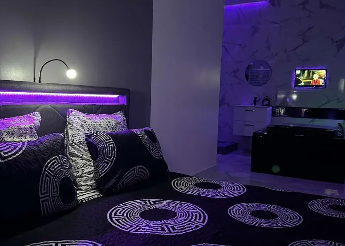 Guest house Zen L Amaryllis Jacuzzi Tv Integree Clim Wifi Centre Arrivee Autonome 24h24 Beziers